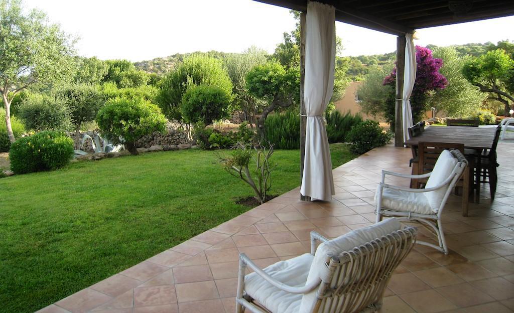 Le Tre Pietre * Baja Sardinia
