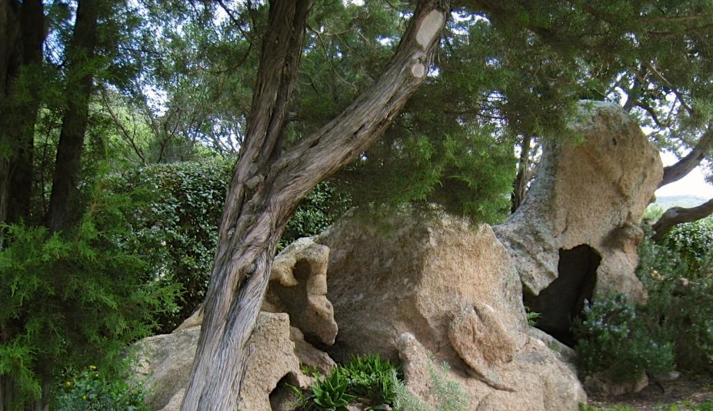 Le Tre Pietre Baja Sardinia